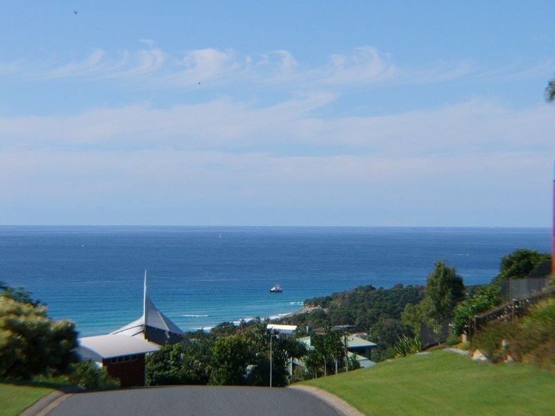 128 Tramican Street, Point Lookout QLD 4183