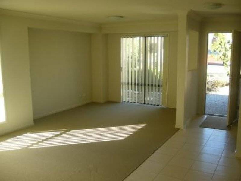 62 Williams St, Wakerley QLD 4154