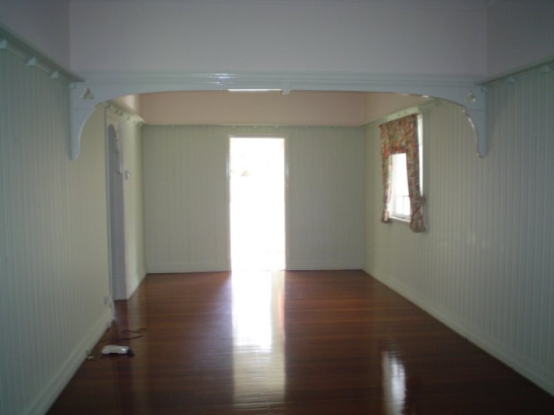 18 Overend Street, Norman Park QLD 4170