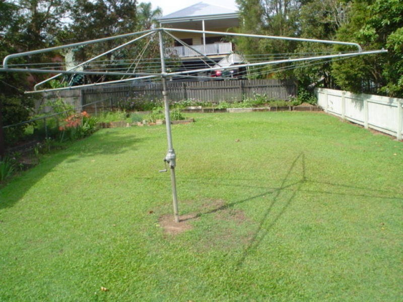 18 Overend Street, Norman Park QLD 4170