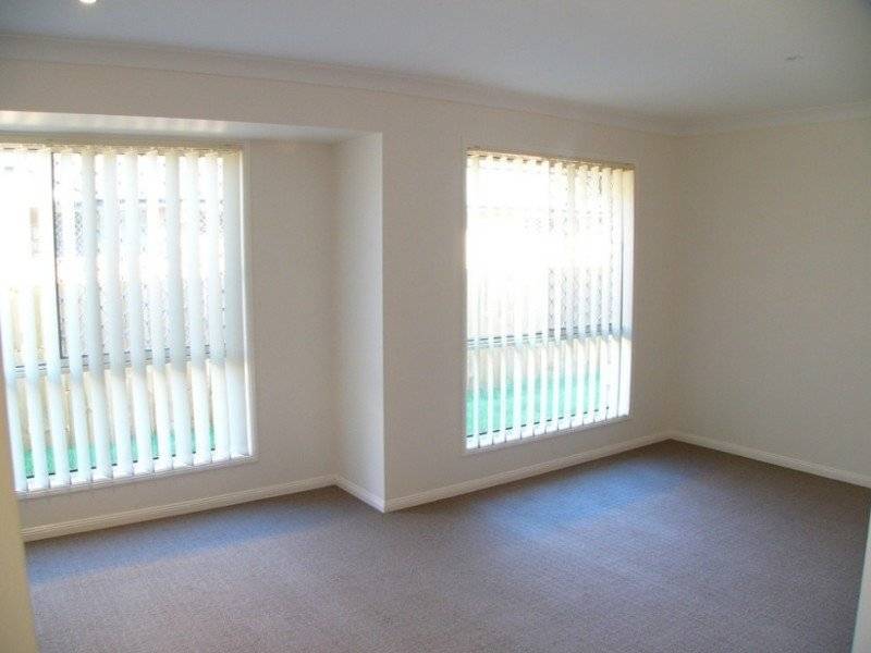 52 Wirra Circuit, Wynnum West QLD 4178