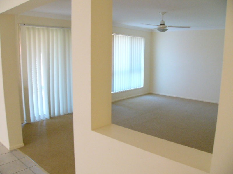 6 Jasmine Street, Wakerley QLD 4154