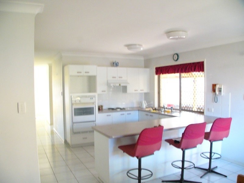 2 Sunnyvale Place, Belmont QLD 4153