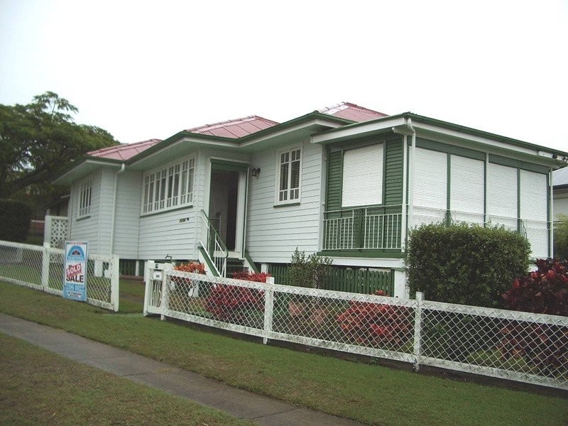 19 Sibley Road, Wynnum West QLD 4178