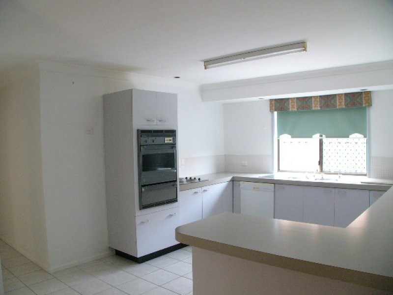 30 Network Drive, Wynnum West QLD 4178