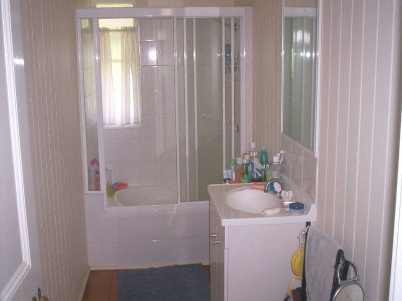 1215 Stanley Street East, Coorparoo QLD 4151