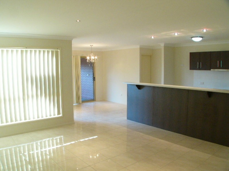 3 Hayes Street, Wakerley QLD 4154