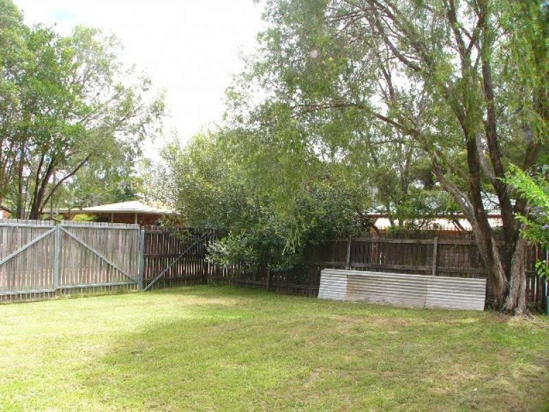245 Kianawah Road, Wynnum West QLD 4178
