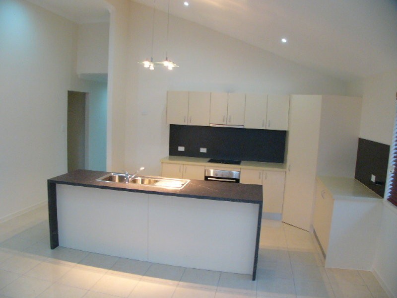 3 Letitia Close, Wakerley QLD 4154