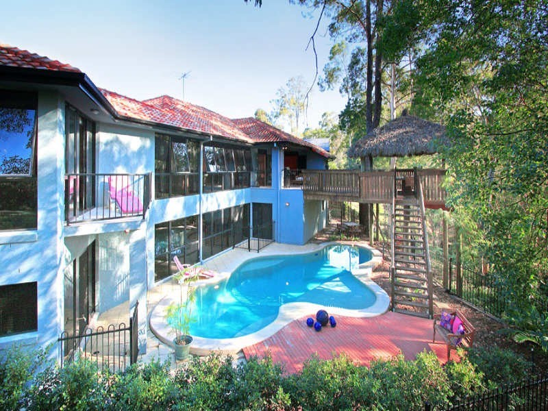 50 Ardes Street, Chapel Hill QLD 4069