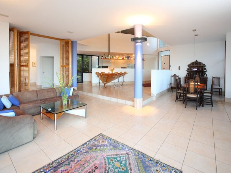 4/58 Tristania Dr, Bardon QLD 4065