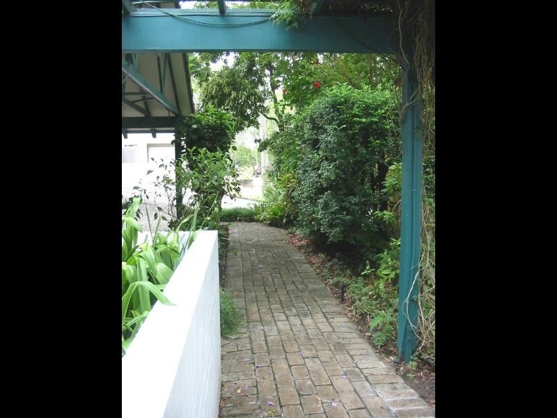 61 Ironside Street, St Lucia QLD 4067