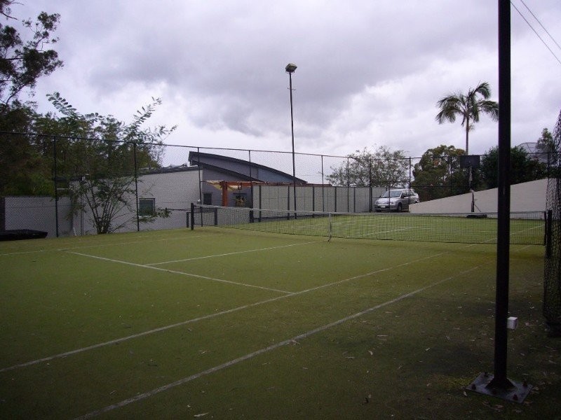 24 Ringway Place, Chapel Hill QLD 4069