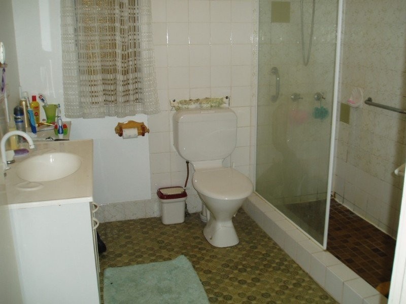 115 Broomfield St, Taringa QLD 4068