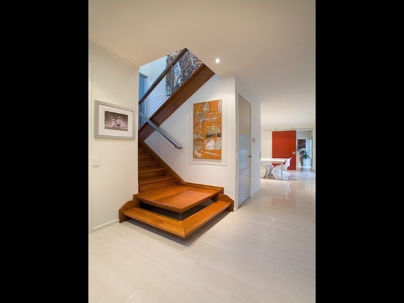 112 Hawken Drive, St Lucia QLD 4067