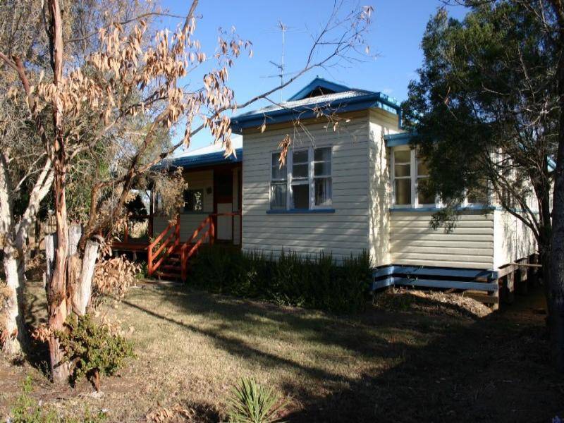 22 Harth Street, Goombungee QLD 4354