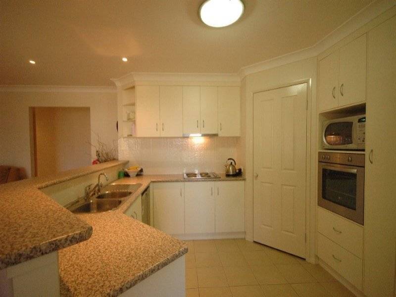 31 Polzin Road, Highfields QLD 4352