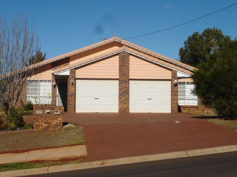 2/326 Spring St, Toowoomba QLD 4350