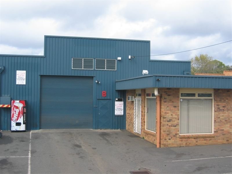 8 Goggs Street, Toowoomba QLD 4350