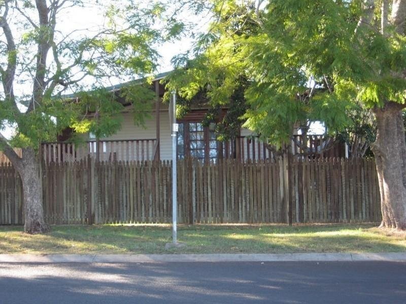 48 Stuart Street, Mount Lofty QLD 4350