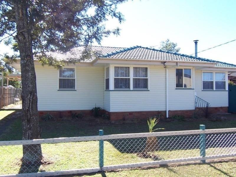 14 Gleeson Crescent, Harlaxton QLD 4350