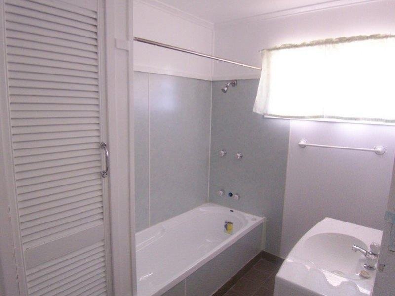 14 Gleeson Crescent, Harlaxton QLD 4350