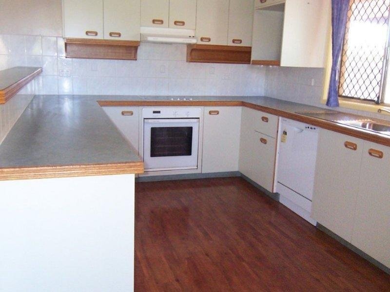 2 Barden Court, Harristown QLD 4350