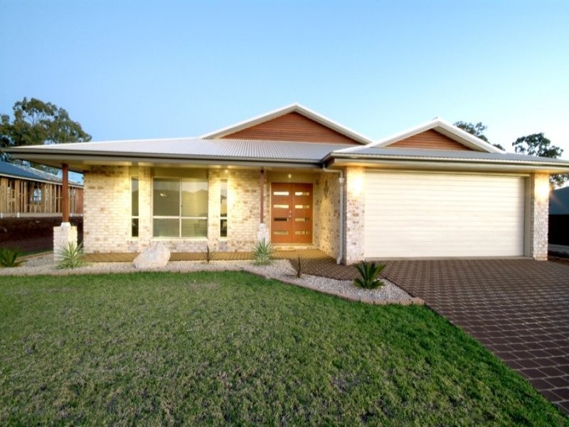 1 Schaefer Crt, Westbrook QLD 4350