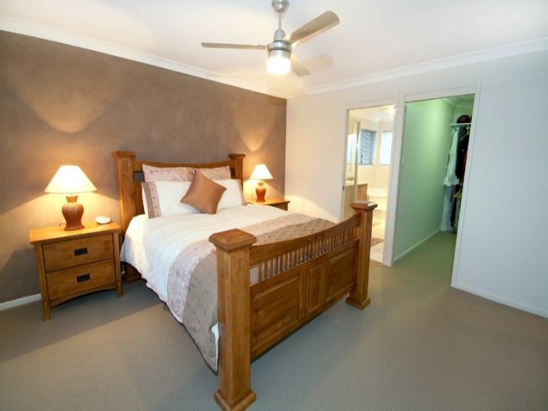 1 Schaefer Crt, Westbrook QLD 4350