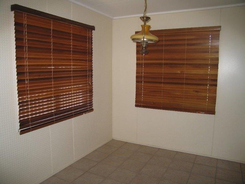 8 Kane Street, Centenary Heights QLD 4350