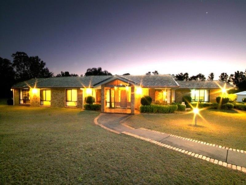 3 Fairway Crescent, Middle Ridge QLD 4350