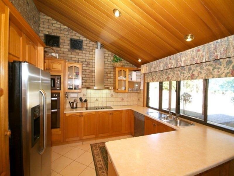 3 Fairway Crescent, Middle Ridge QLD 4350