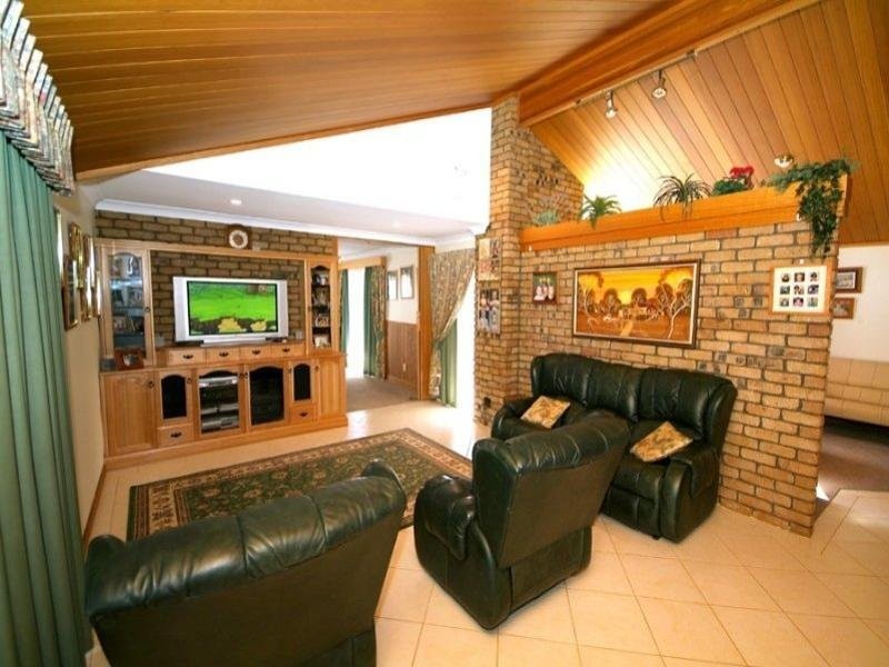 3 Fairway Crescent, Middle Ridge QLD 4350