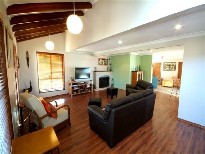 3 Jutsum Street, Middle Ridge QLD 4350