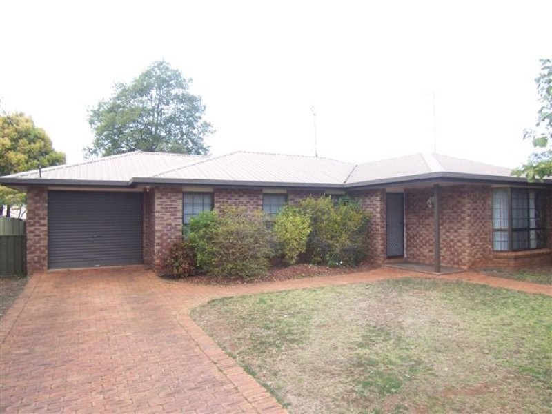 20 Broadfoot Street, Kearneys Spring QLD 4350
