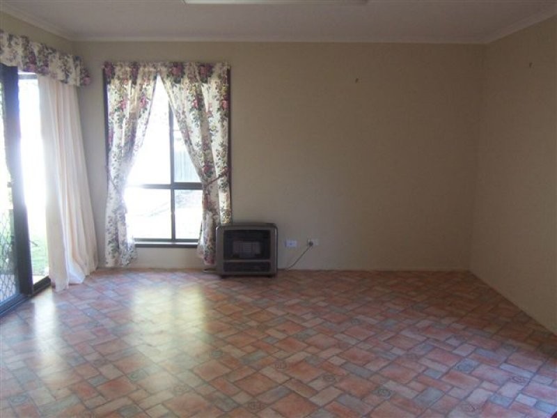 20 Broadfoot Street, Kearneys Spring QLD 4350