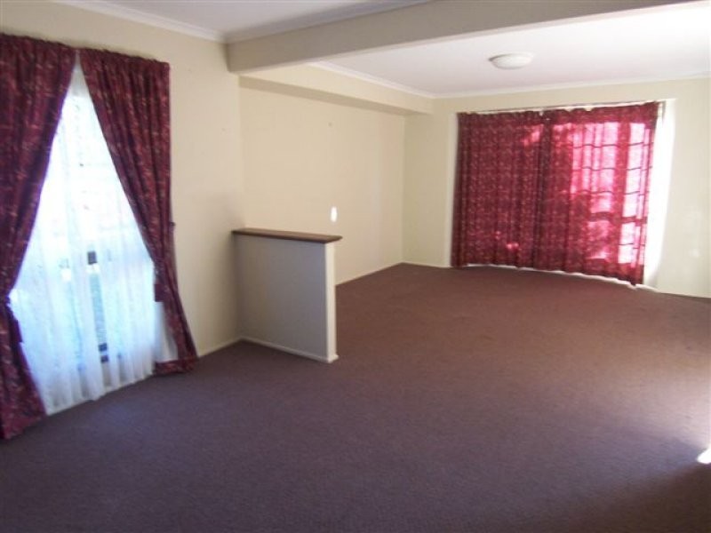 20 Broadfoot Street, Kearneys Spring QLD 4350