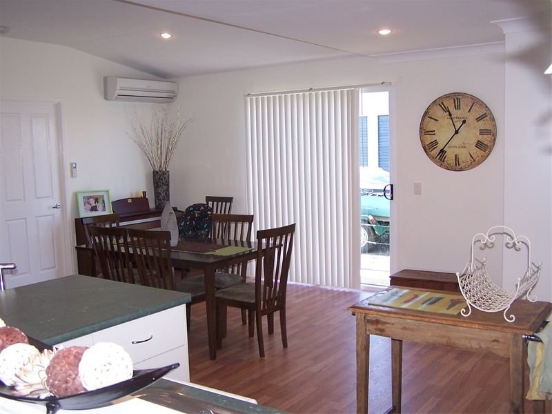 108 Mocatta Street, Goombungee QLD 4354