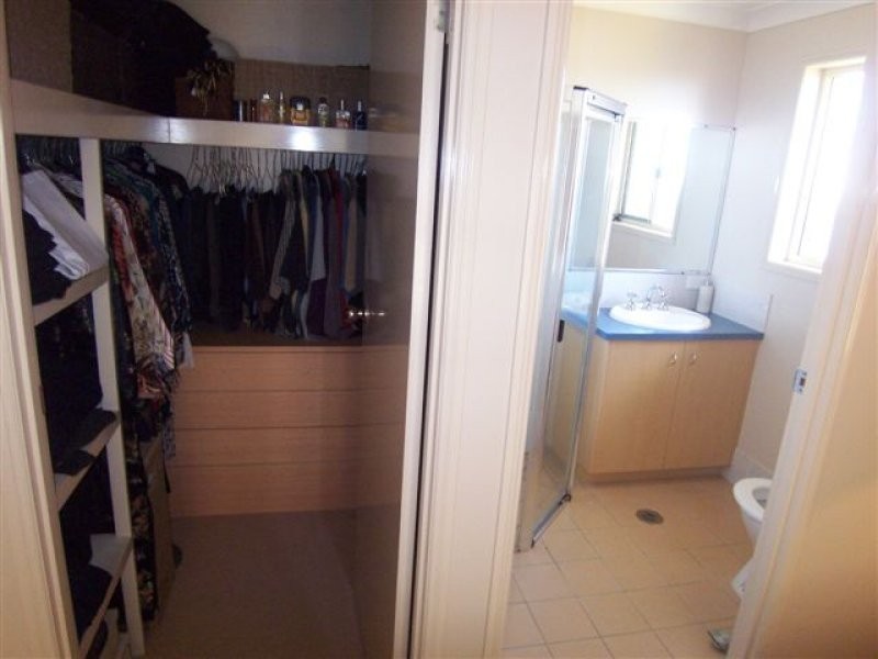 102 Gorman Street, Darling Heights QLD 4350