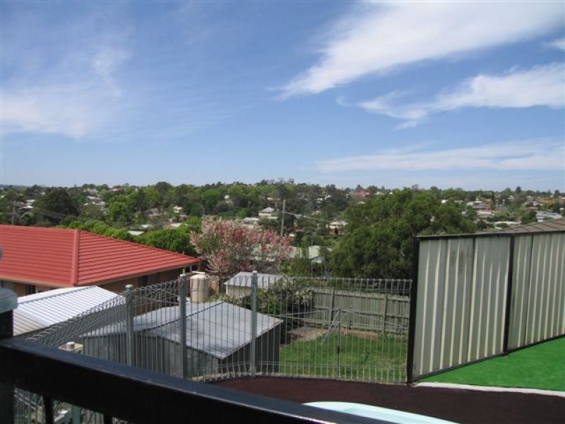 12 Greenbury Street, Toowoomba QLD 4350