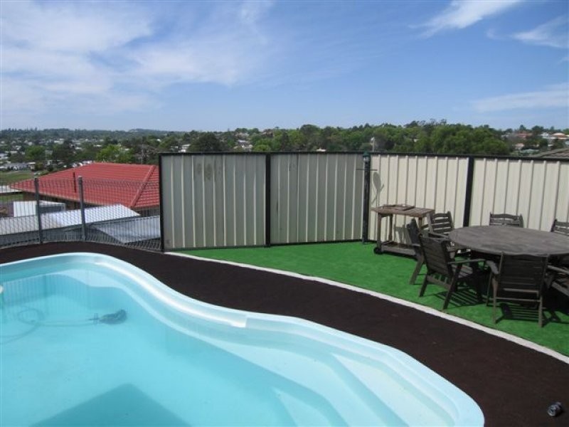 12 Greenbury Street, Toowoomba QLD 4350