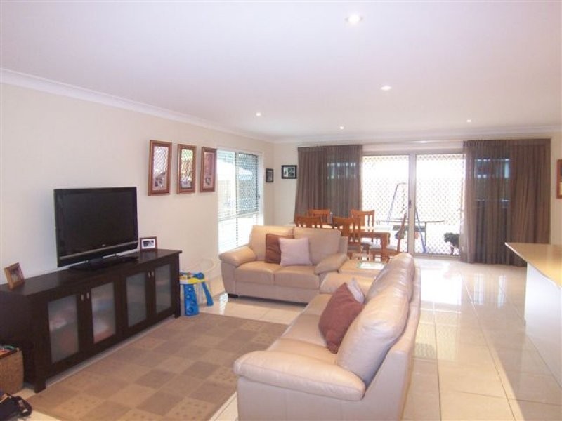 5 Rosella Street, Rangeville QLD 4350