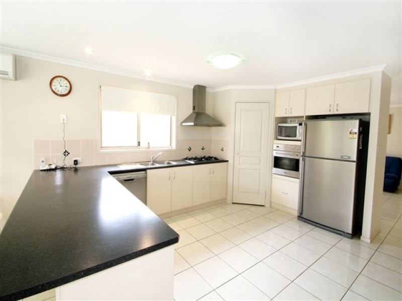 84 Aberdeen Street, Rangeville QLD 4350