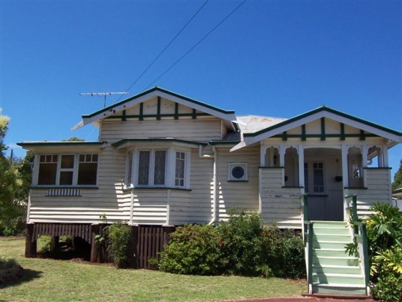 44 Taylor Street, Newtown QLD 4350