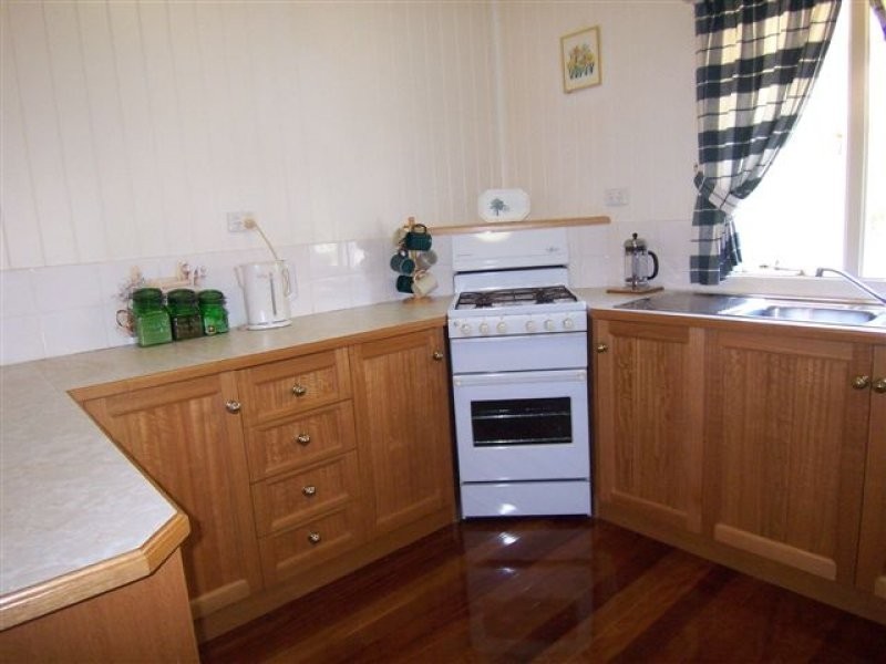 44 Taylor Street, Newtown QLD 4350