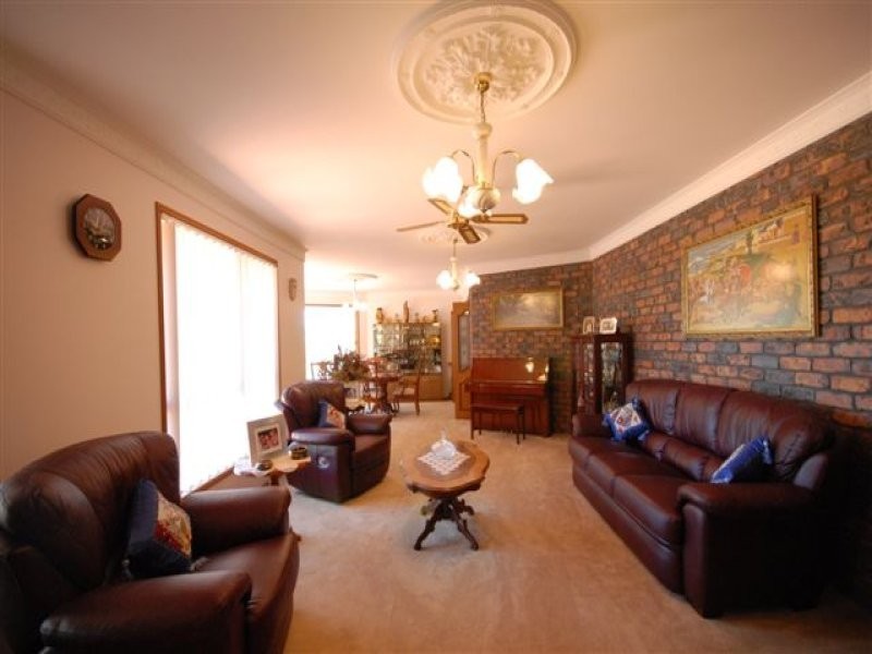 8 Katim Court, Cotswold Hills QLD 4350