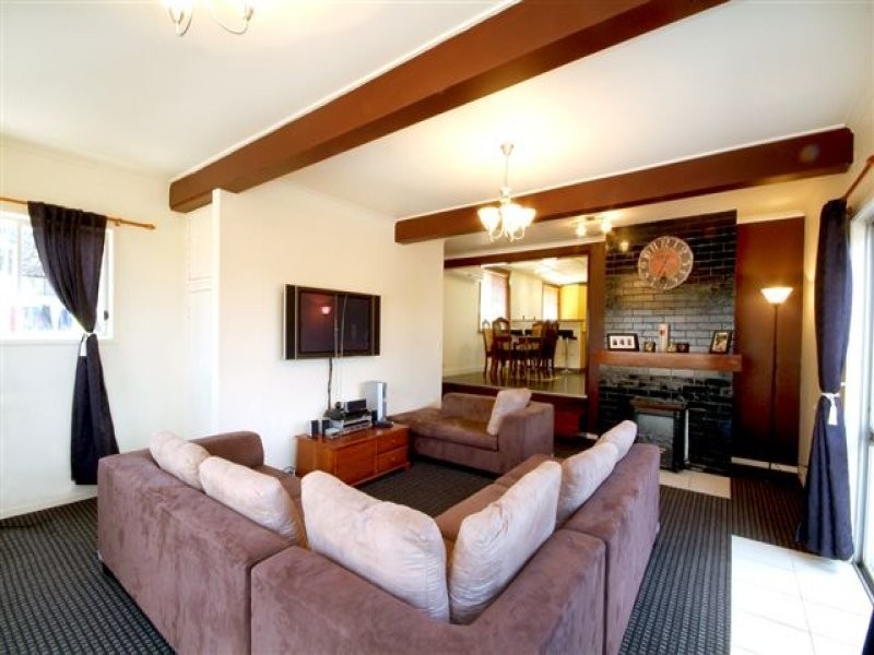 59 Mary Street, Mount Lofty QLD 4350