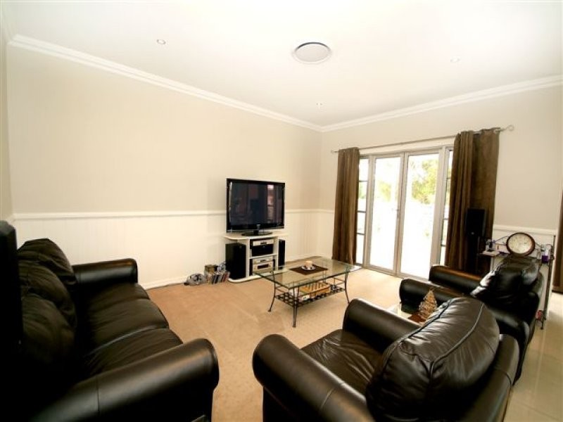 1 Kestrel Court, Rangeville QLD 4350