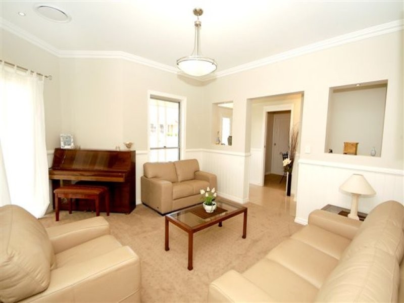 1 Kestrel Court, Rangeville QLD 4350