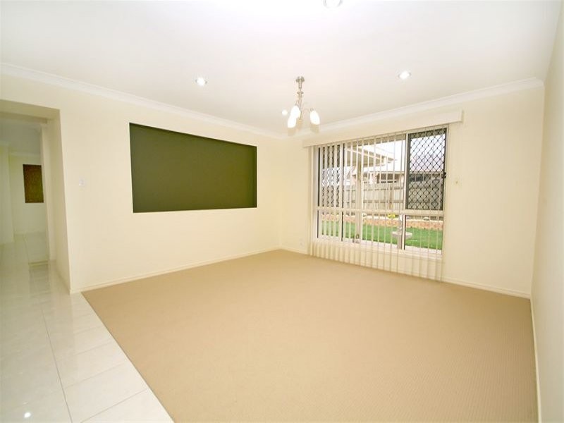 17 Currawong Street, Rangeville QLD 4350